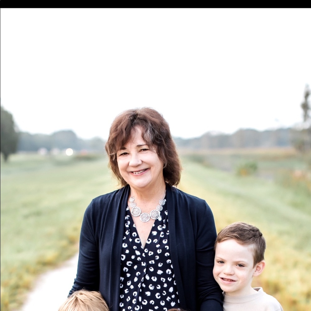 Meet your Posher, Ivy